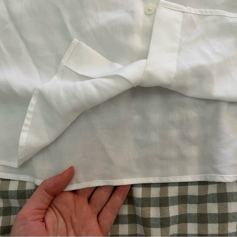 Uniqlo Rayon Long Sleeve Blouse - Picture 8 of 14